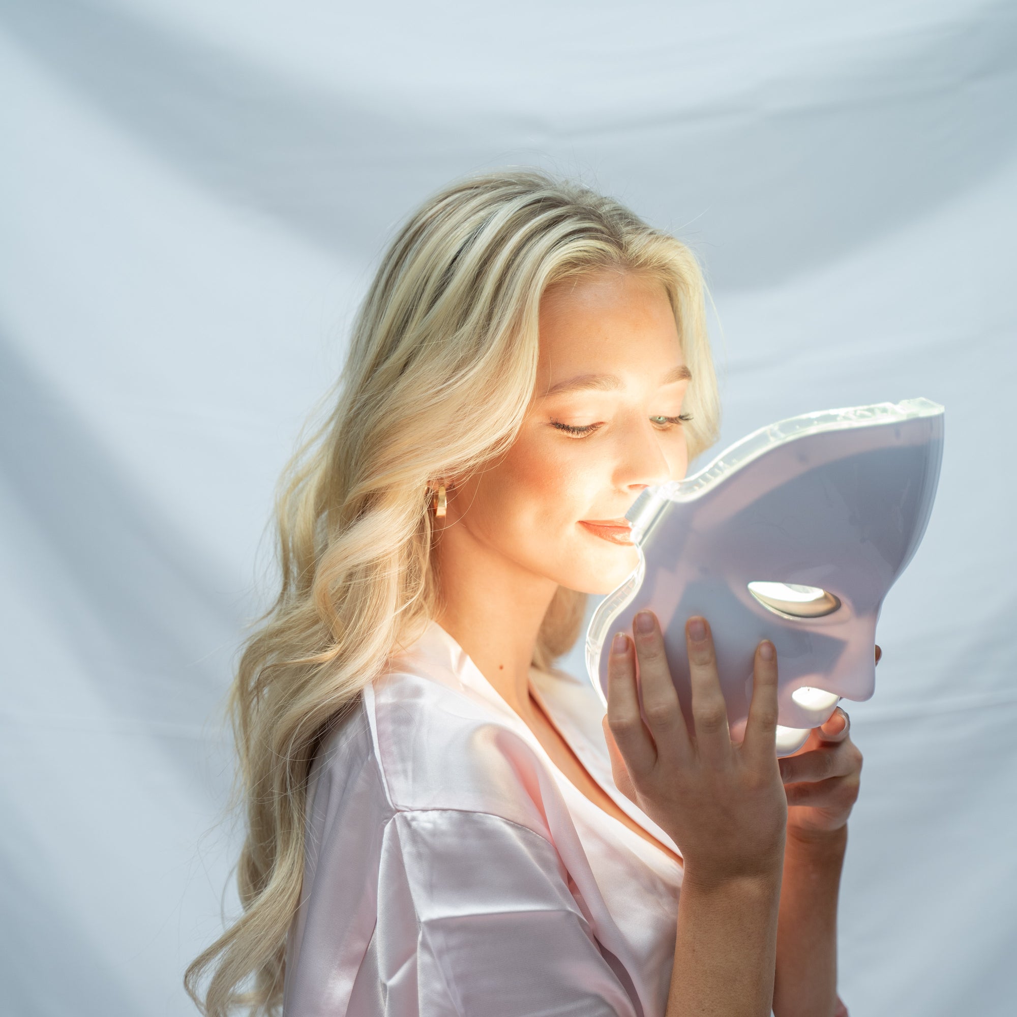 Hello Silky LED therapy mask