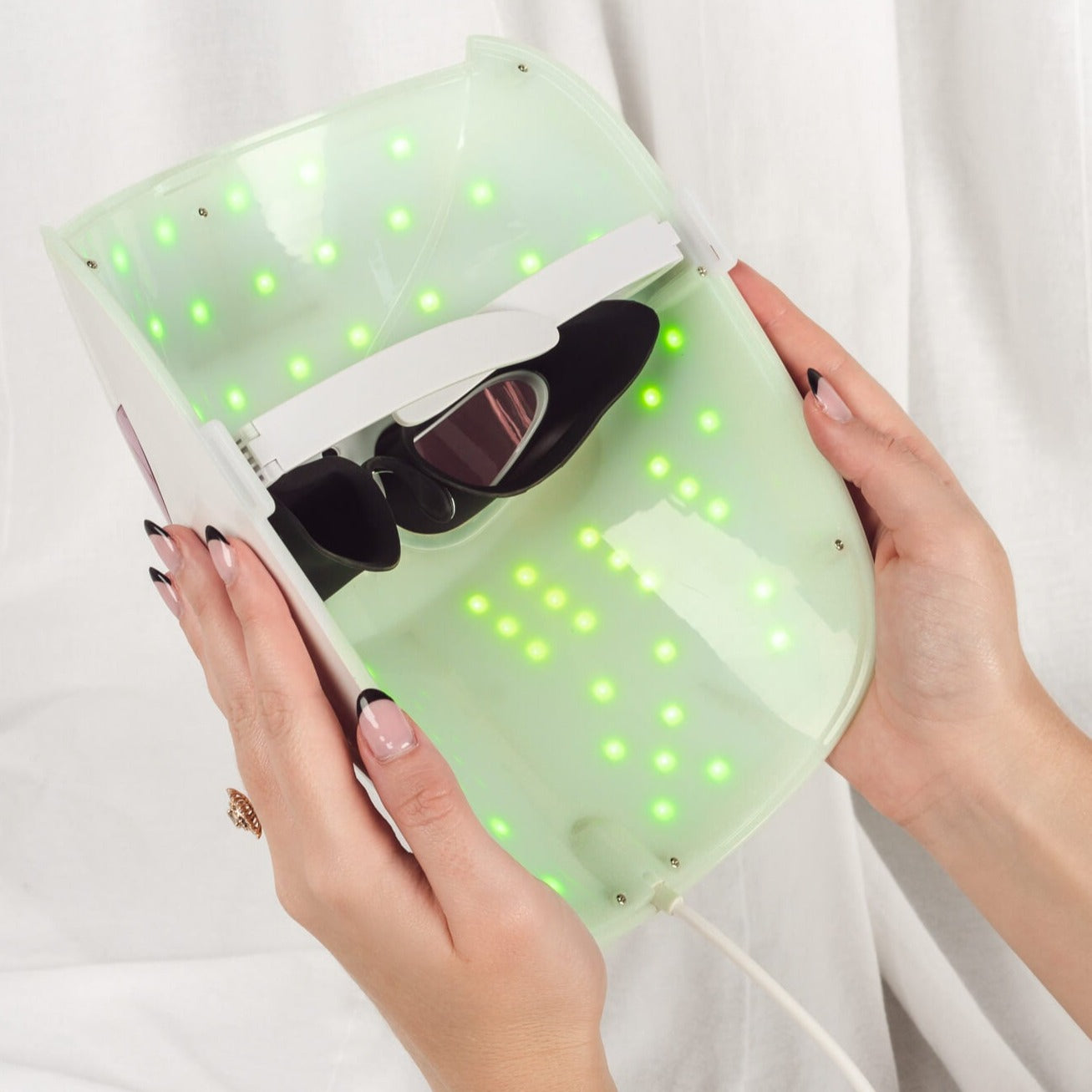 LED Light Therapy Mask PRO